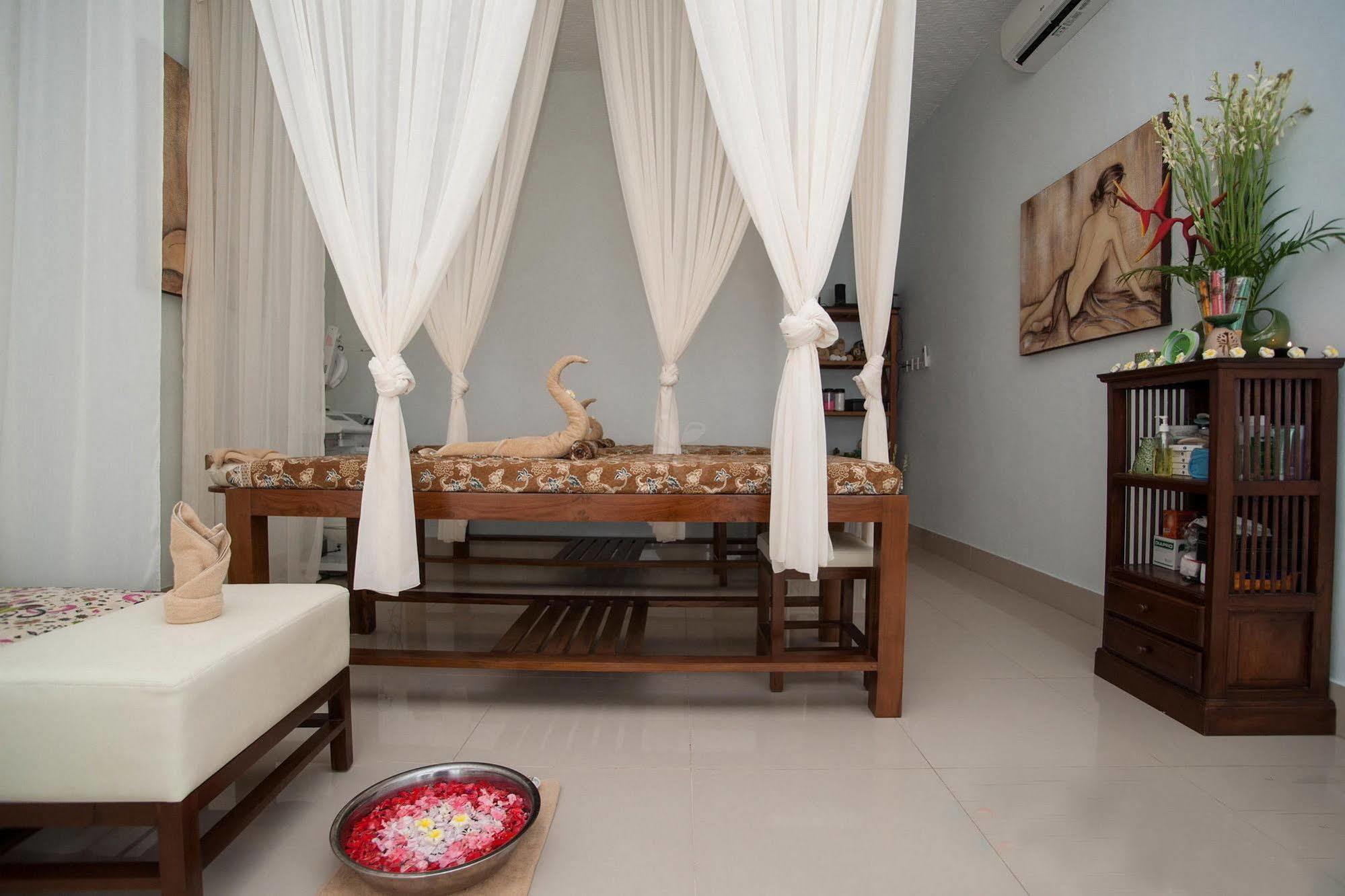 Samsara Inn Legian Zewnętrze zdjęcie